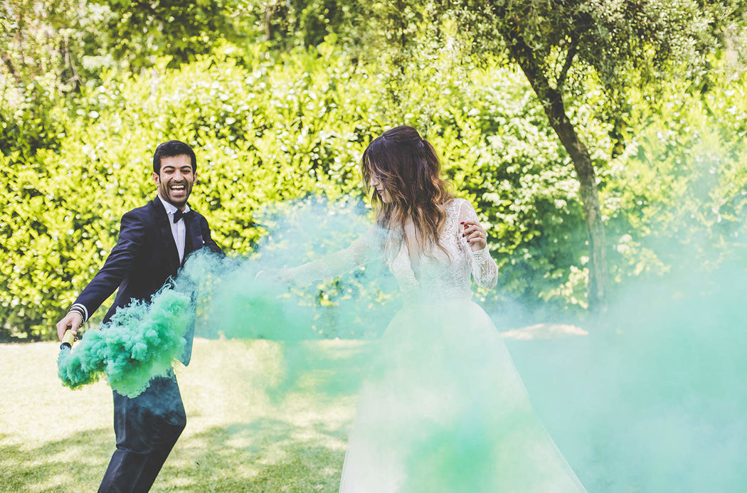 cerimónia de casamento noivos felizes noivo sorridente felicidade noivos