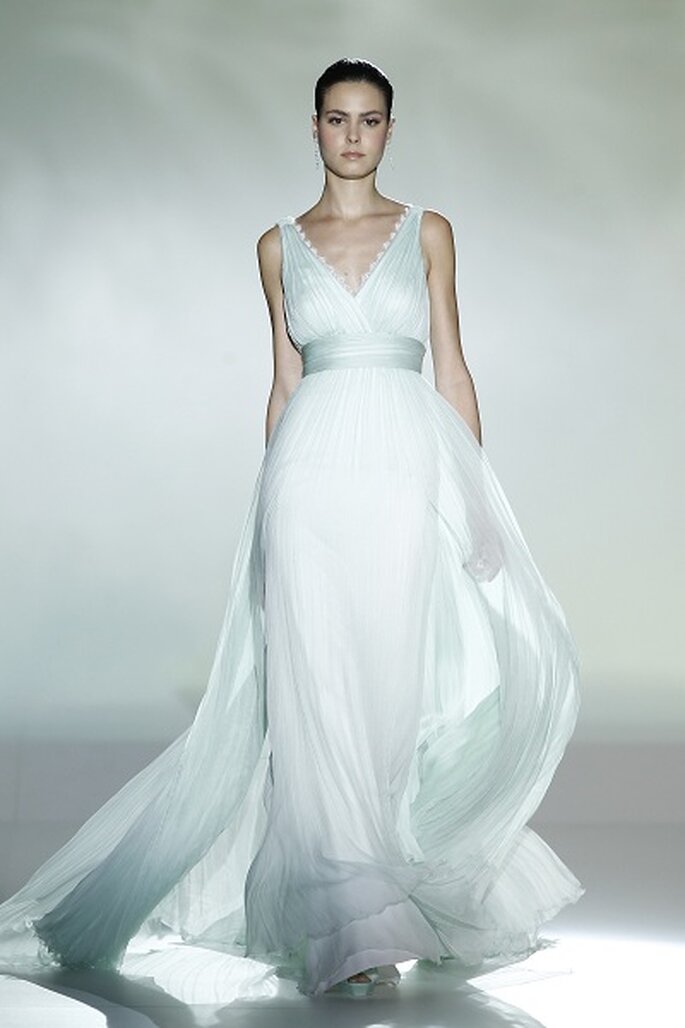 Foto: Ugo Camera / BARCELONA BRIDAL WEEK
<a href="http://zankyou.9nl.de/k3g6">Descubra a nova colecção 2015 de Rosa Clará</a>
