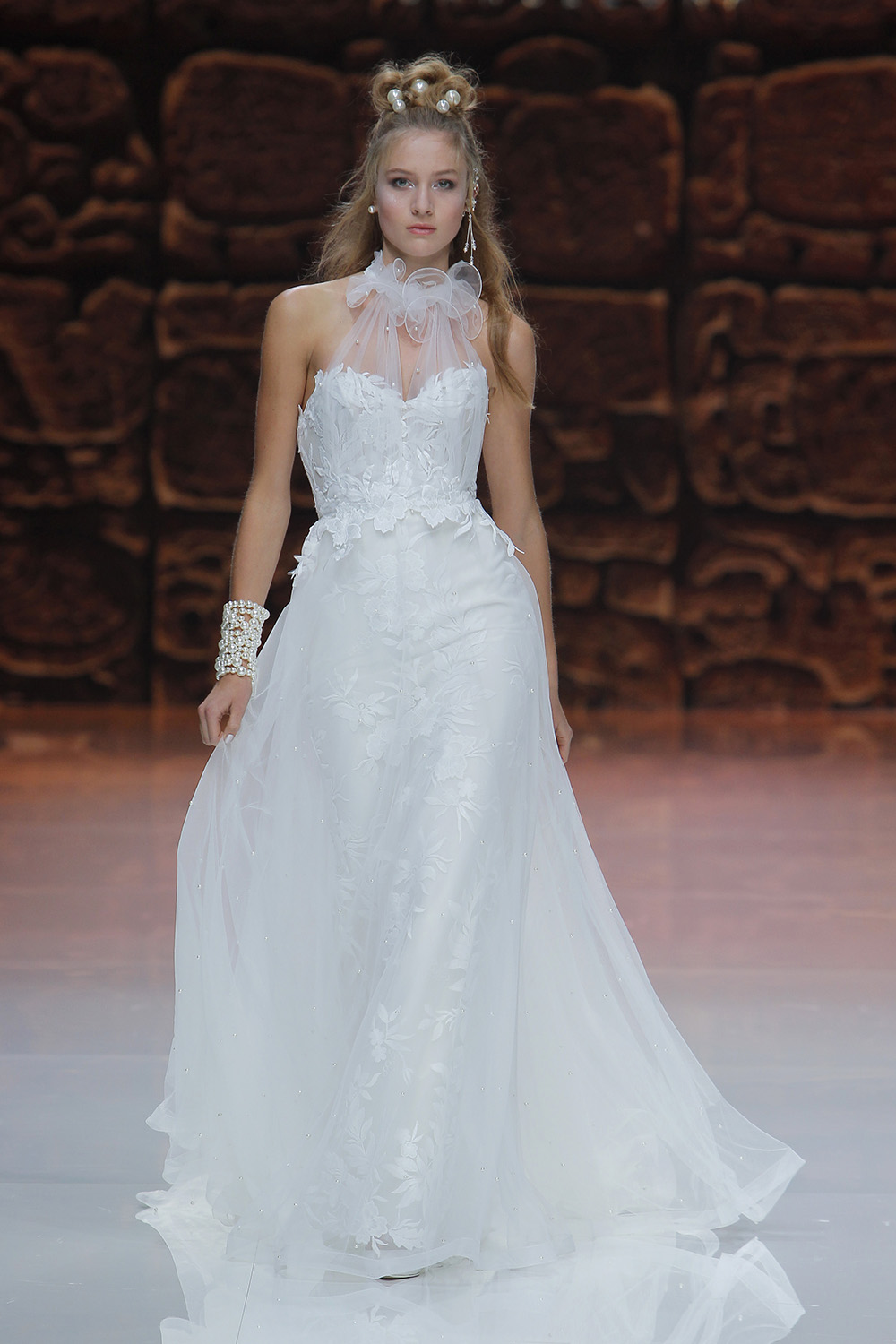 Inmaculada Garcia. Credits: Valmont Barcelona Bridal Fashion Week