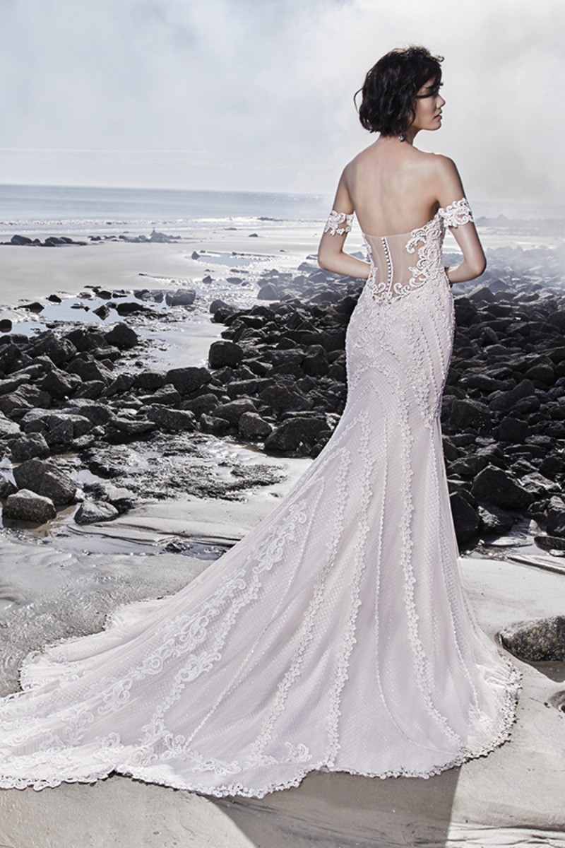 <a href="https://www.maggiesottero.com/sottero-and-midgley/canton/11526">Maggie Sottero</a>