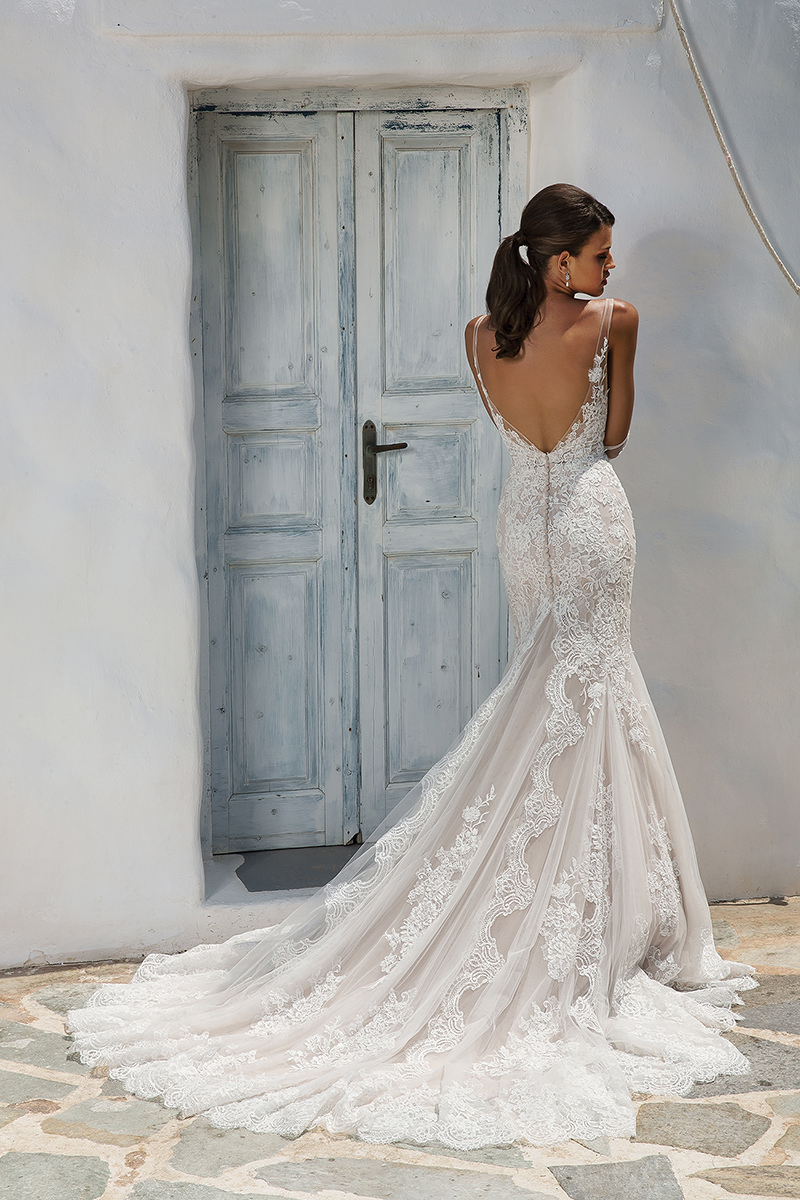 Style 8961. Credits: Justin Alexander