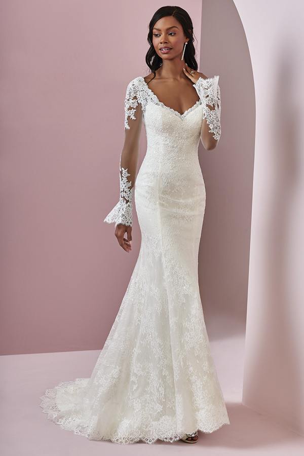 <a href="https://www.maggiesottero.com/rebecca-ingram/bonnie/11581" target="_blank">Rebecca Ingram</a>