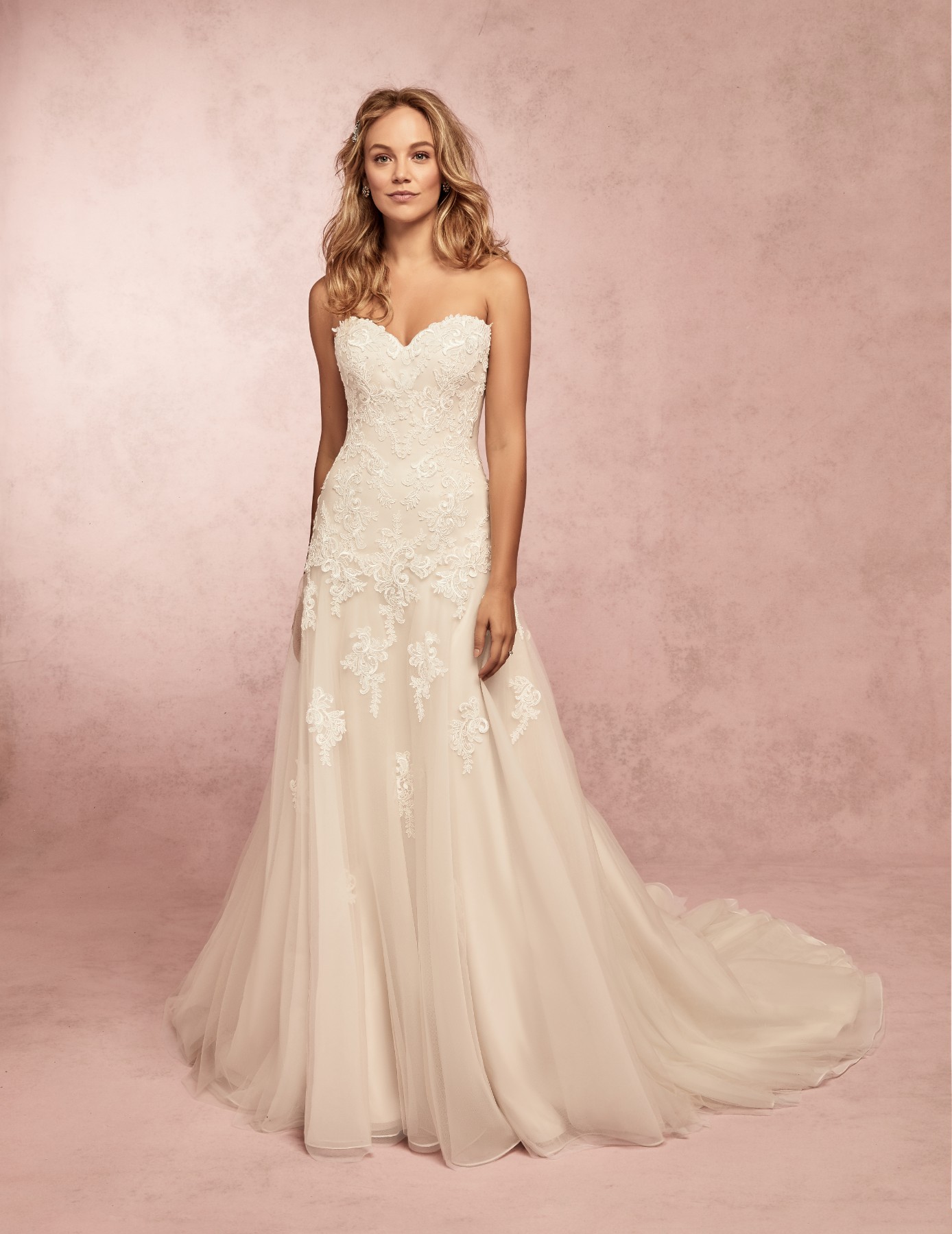 <a href="https://www.maggiesottero.com/rebecca-ingram/desi/11884">Desi</a> Credits: Rebecca Ingram.