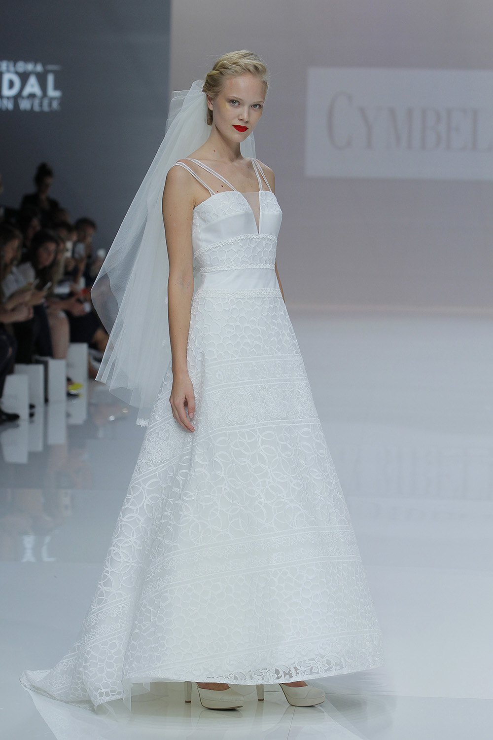 Cymbeline. Créditos: Barcelona Bridal Fashion Week