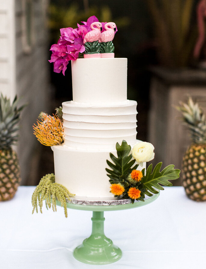 Inspiração para bolos de casamento simples, mas fabulosos! | Créditos: Kaity Brawley Photography