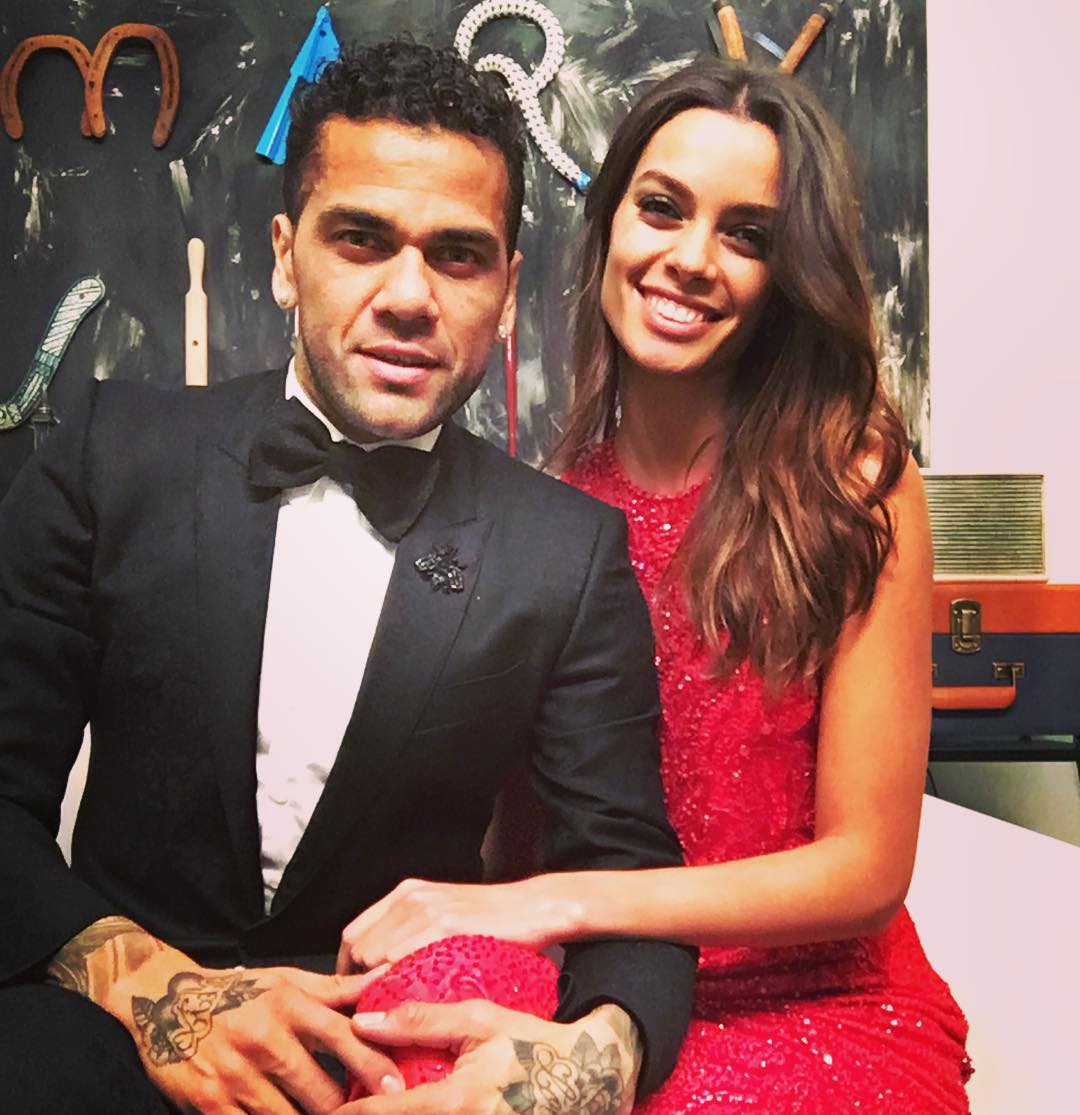 Dani Alves y Joana Sanz.