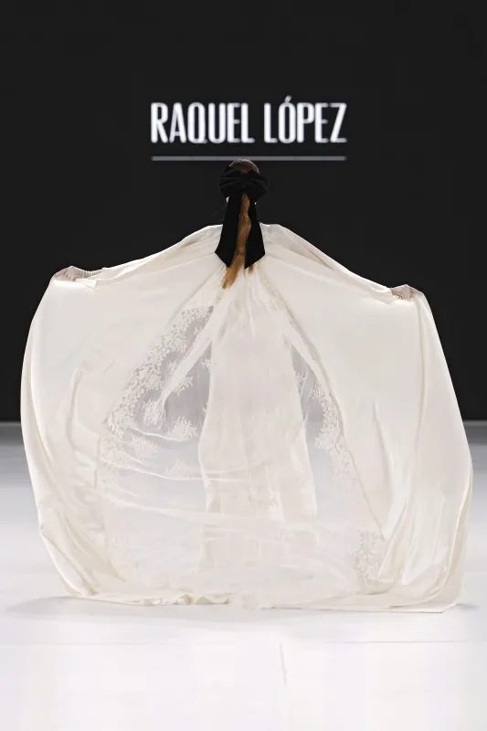 Raquel López 2026 bridal | Photo: Courtesy of Barcelona Bridal Fashion Week