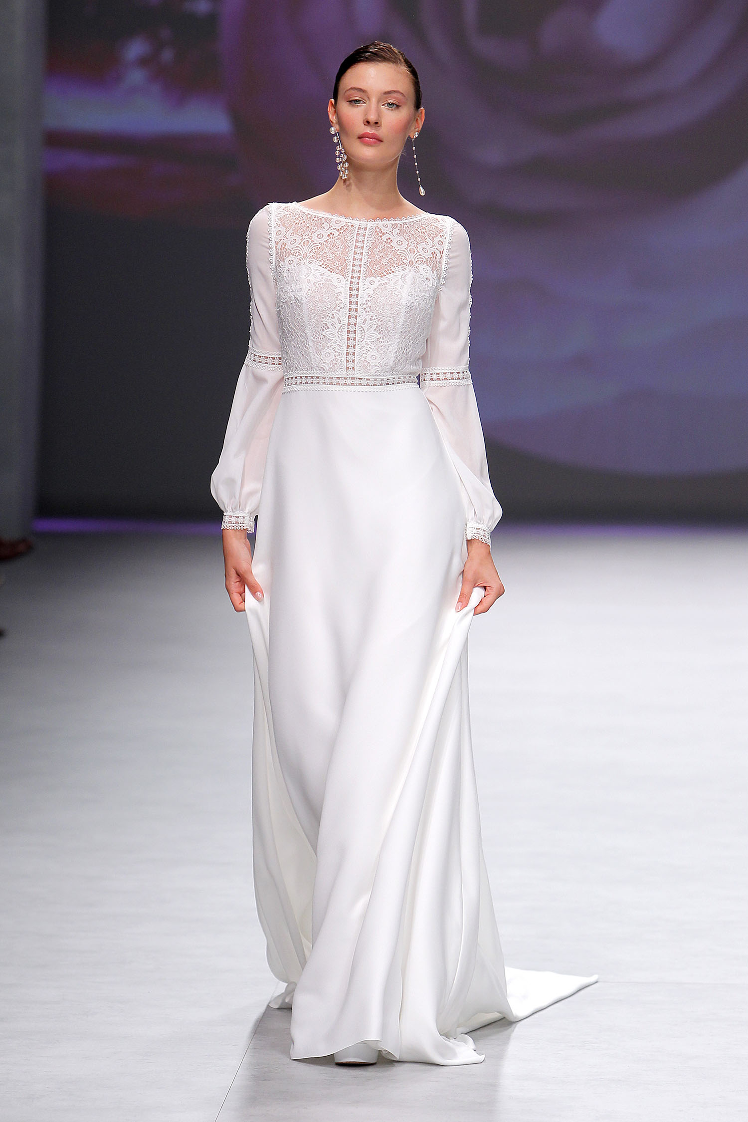 Créditos: Aire Barcelona. Credits | Barcelona Bridal Fashion Week