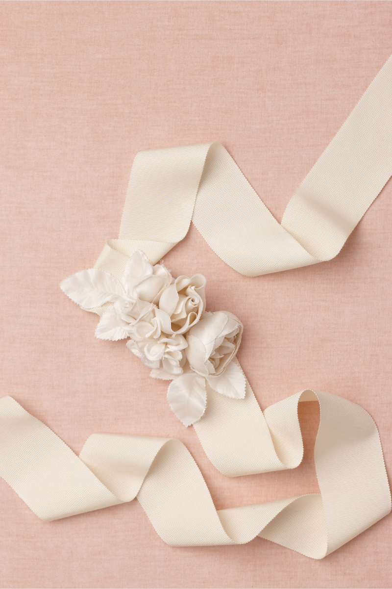 Climbing Roses Sash. Créditos: Bhldn.