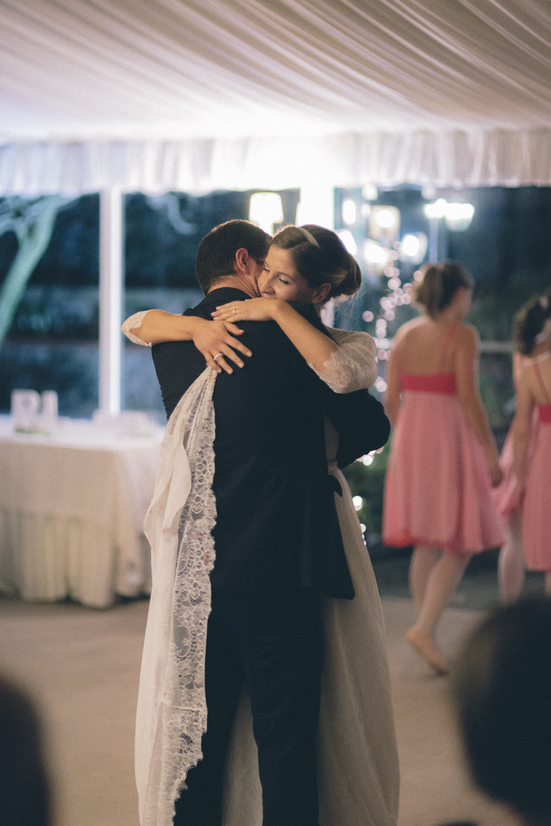 <a href="http://zankyou.9nl.de/u9m9" target="_blank"> João de Medeiros & Pamela Leite </a>
