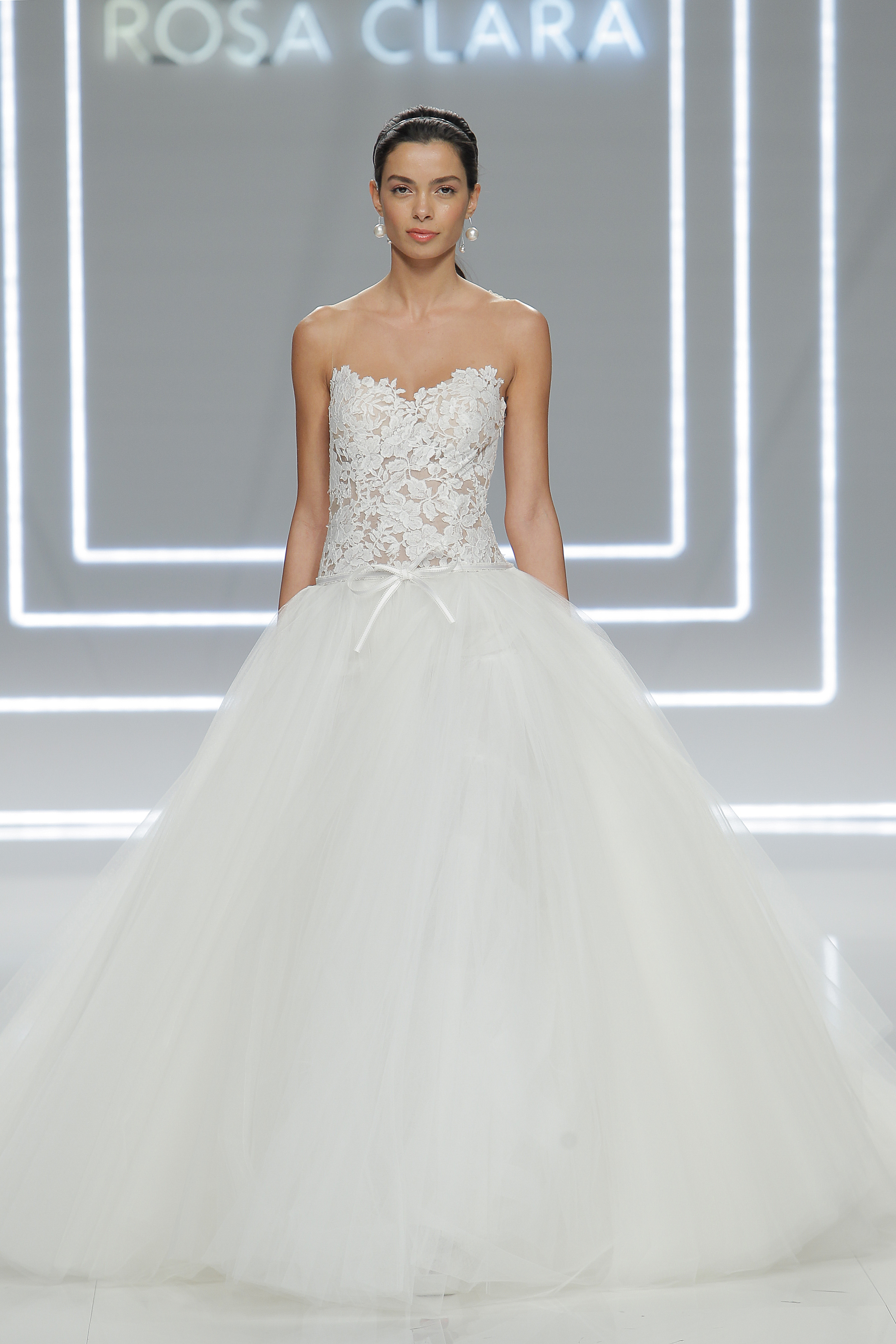 Credits: Barcelona Bridal Fashion Week