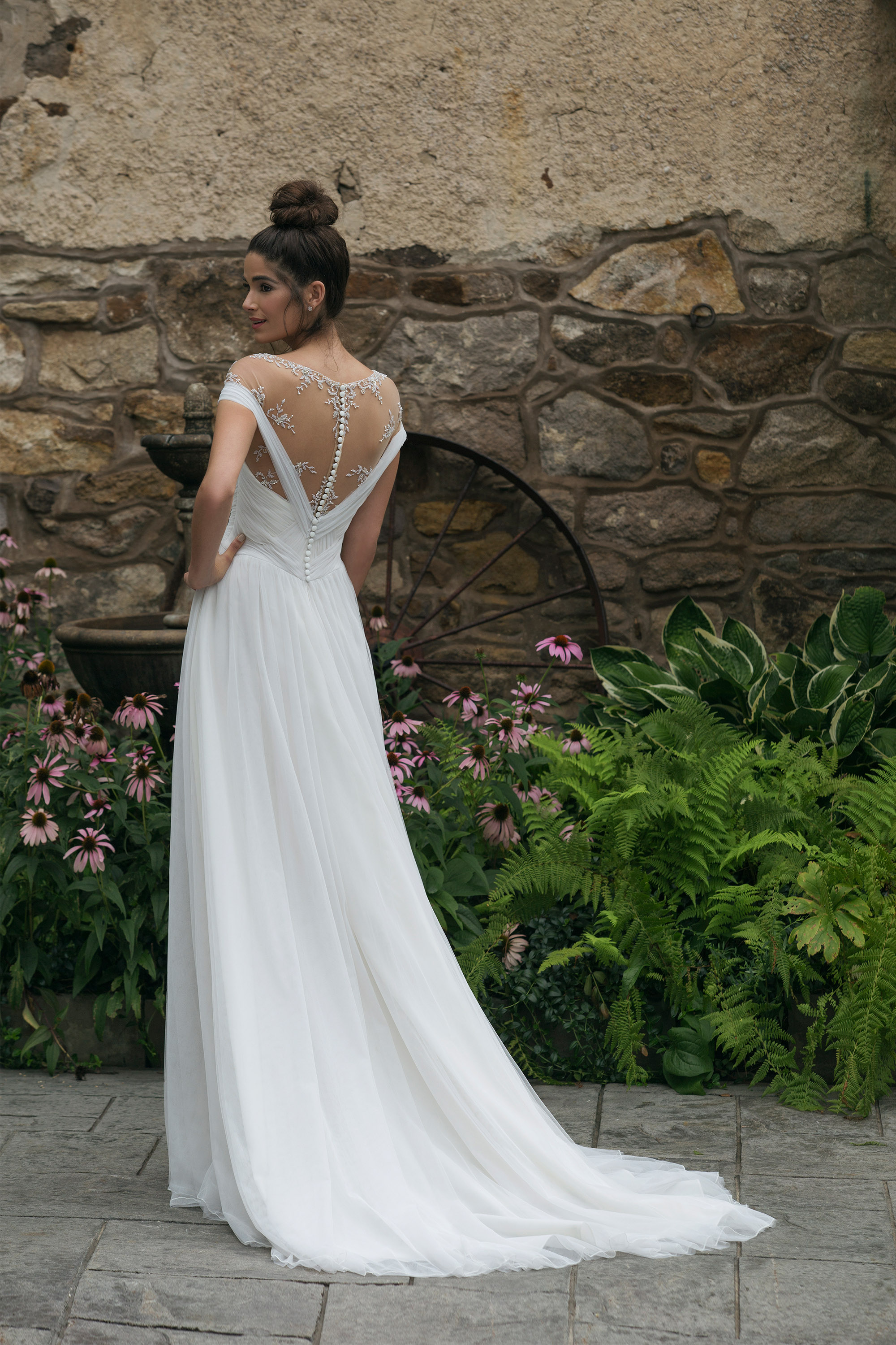 Style 44068. Credits: Justin Alexander Sincerity.