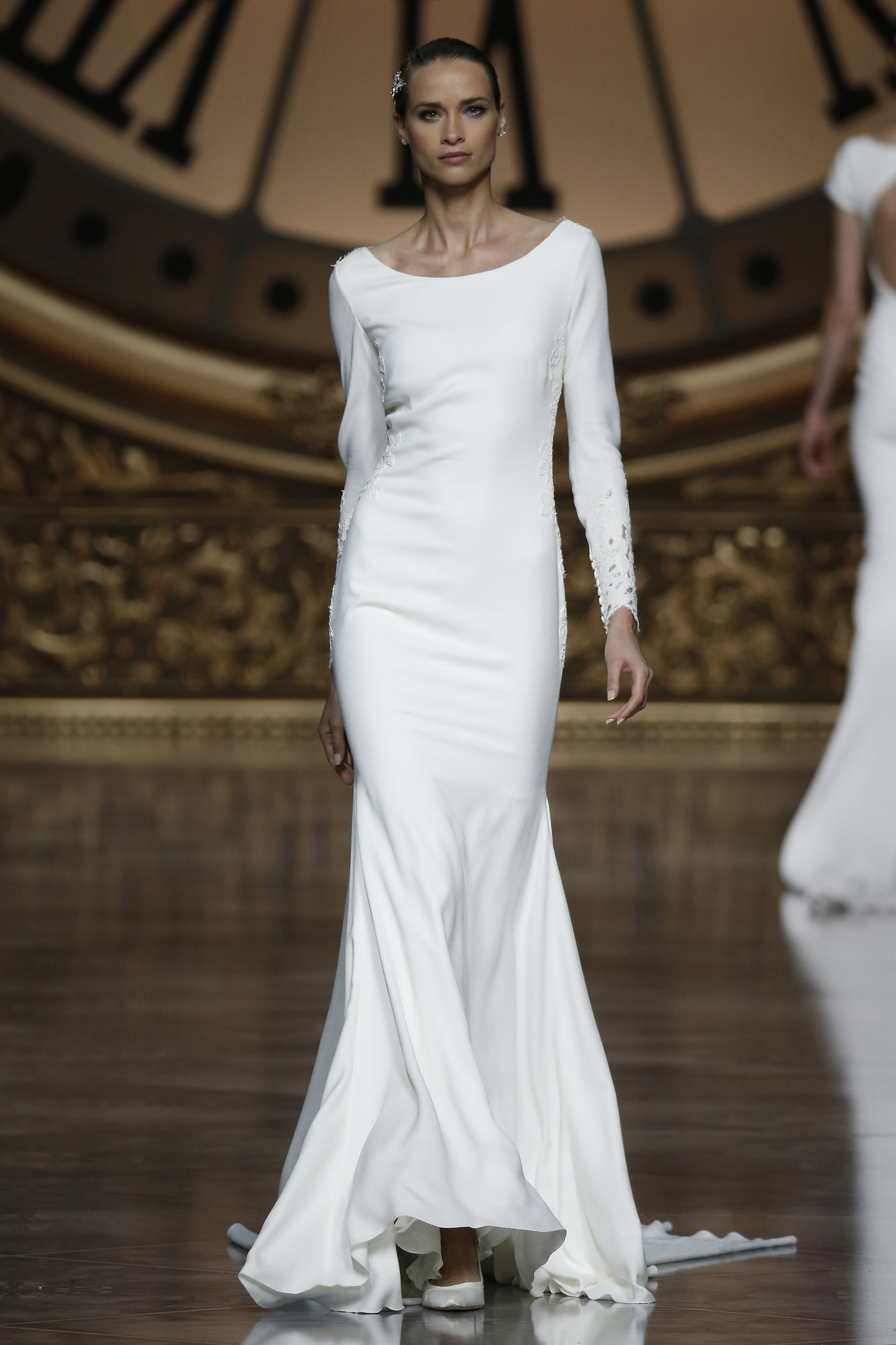 Credits: Barcelona Bridal Week
<a href="http://zankyou.9nl.de/n3ig" target="_blank"> Faça a sua marcação para experimentar este vestido! </a>