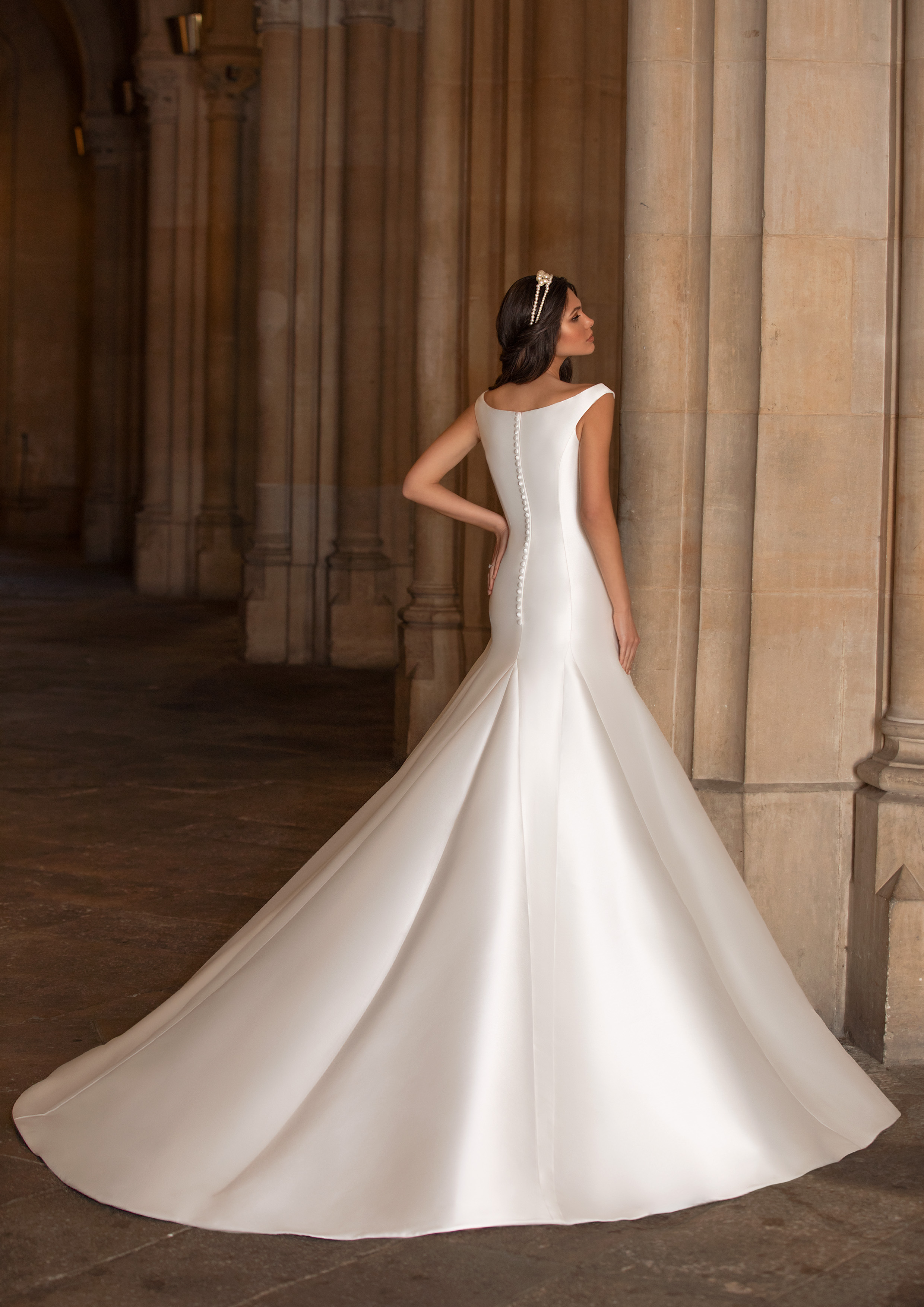 Vestido de noiva modelo Dahl da coleção Pronovias 2021 Cruise Collection