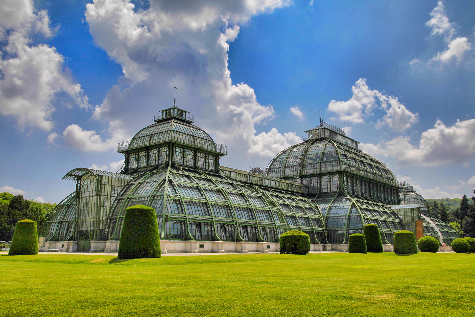 Estufa do pavilhão de Palmenhaus no jardim do palácio de Schloss Schonbrunn, Viena, Áustria