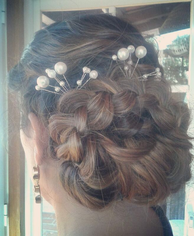 Penteado por Sara M. Bridal Beauty