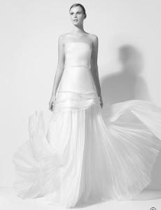 Jesús del Pozo 2010 - Palma, vestido en organza de seda plisada