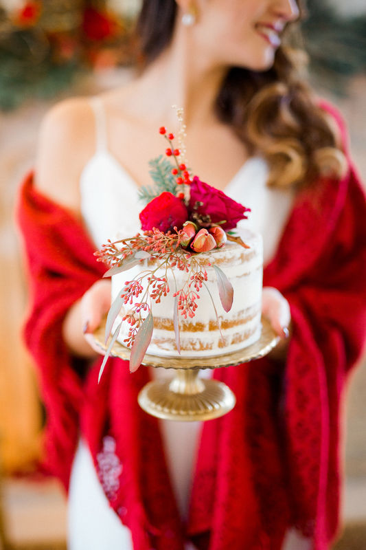 Cheira a Natal... porque não optar por bolos de casamento temáticos? | Créditos: Bakewell | Fotografia Momento Cativo | Produção Ninho da Noiva