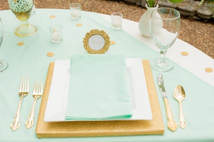 Romántica decoración de boda en colores menta, rosa y dorado - Foto Twila's Photography