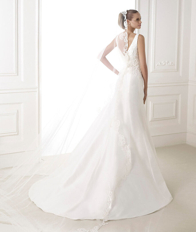 <a href="http://zankyou.9nl.de/nfw4">Peça a sua marcação para provar a nova Colecção Pronovias 2015.</a> 