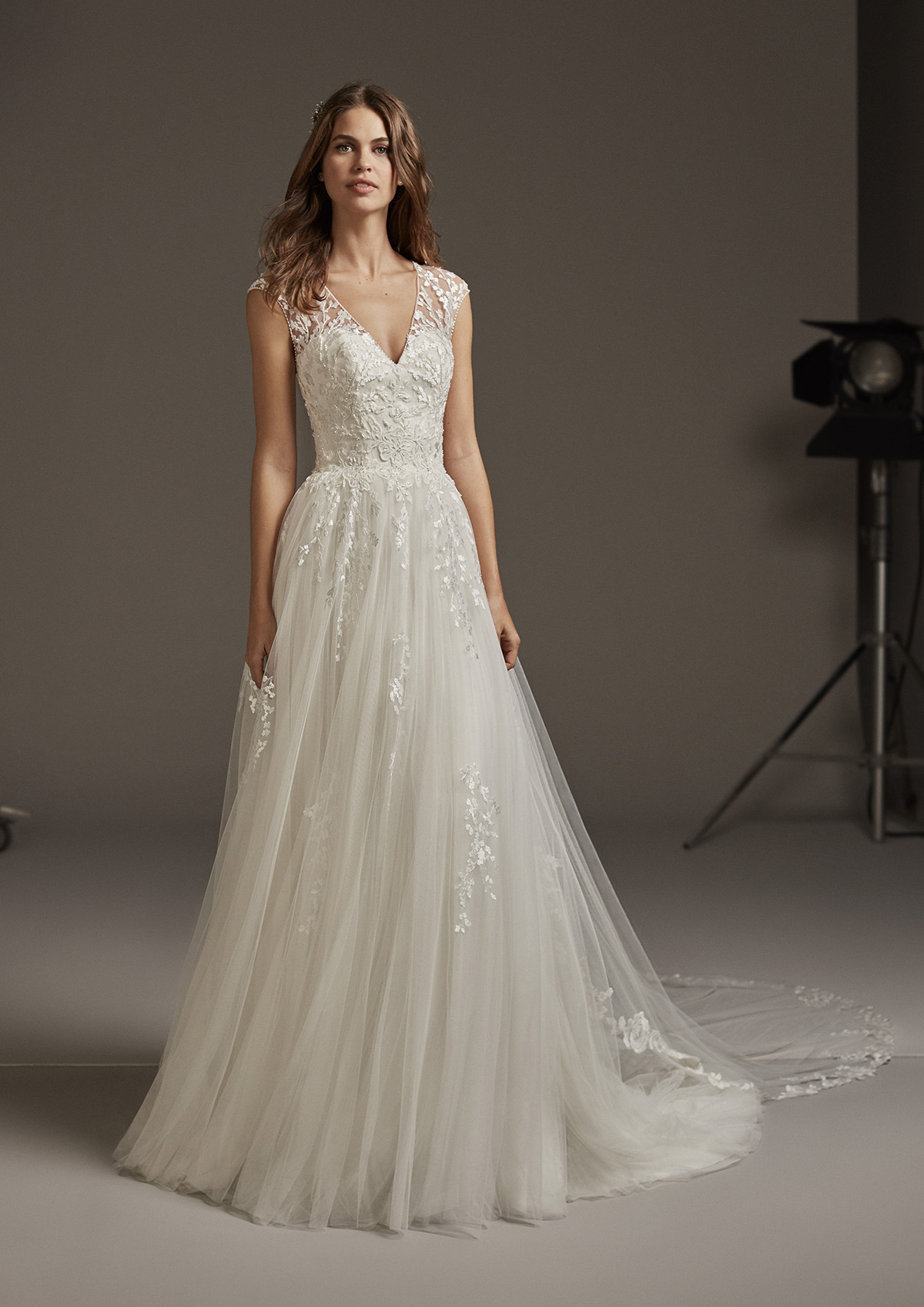 Venua, Cruise Collection Pronovias 2020