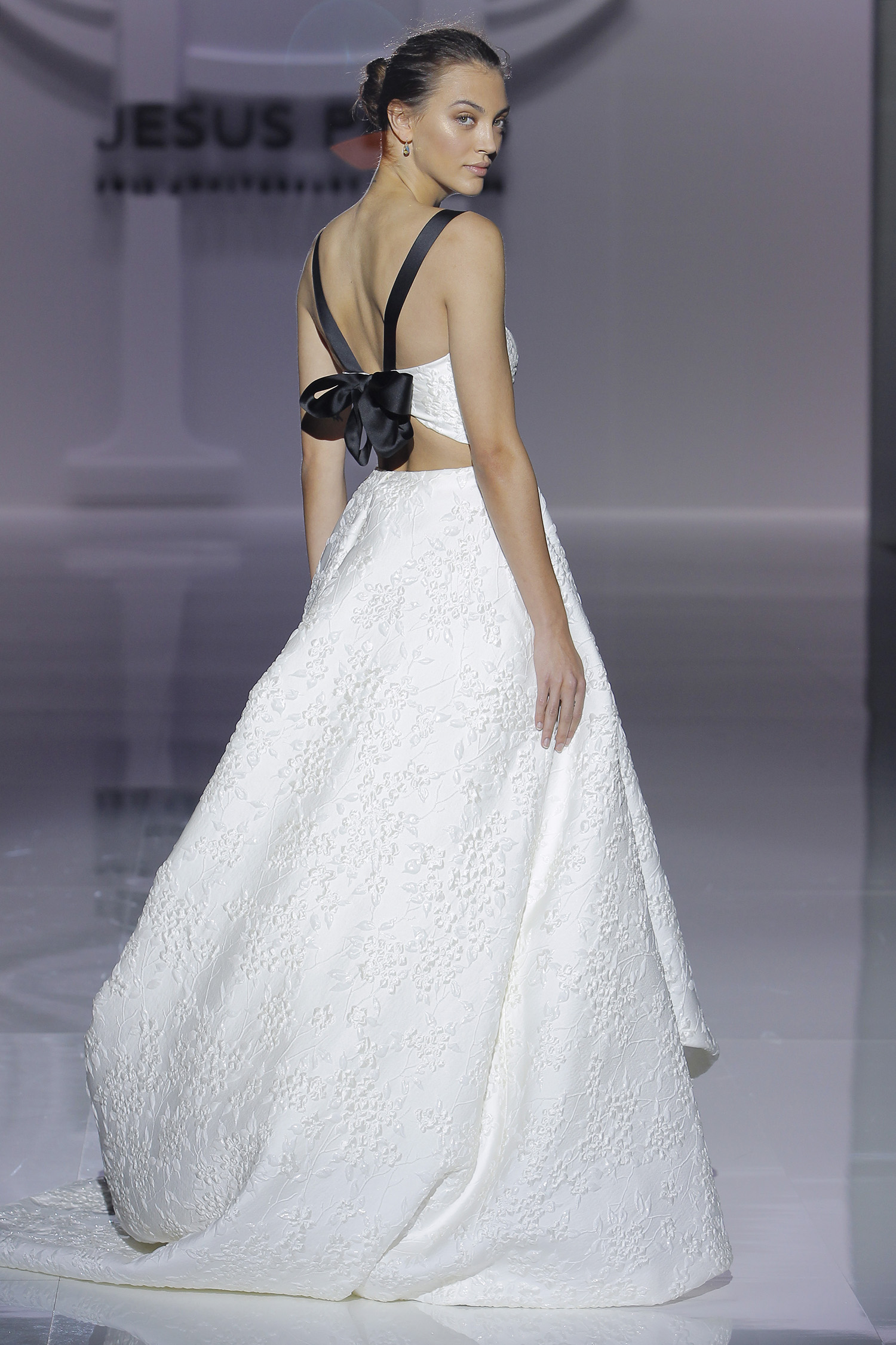 Créditos: Jesús Peiró | Barcelona Bridal Fashion Week