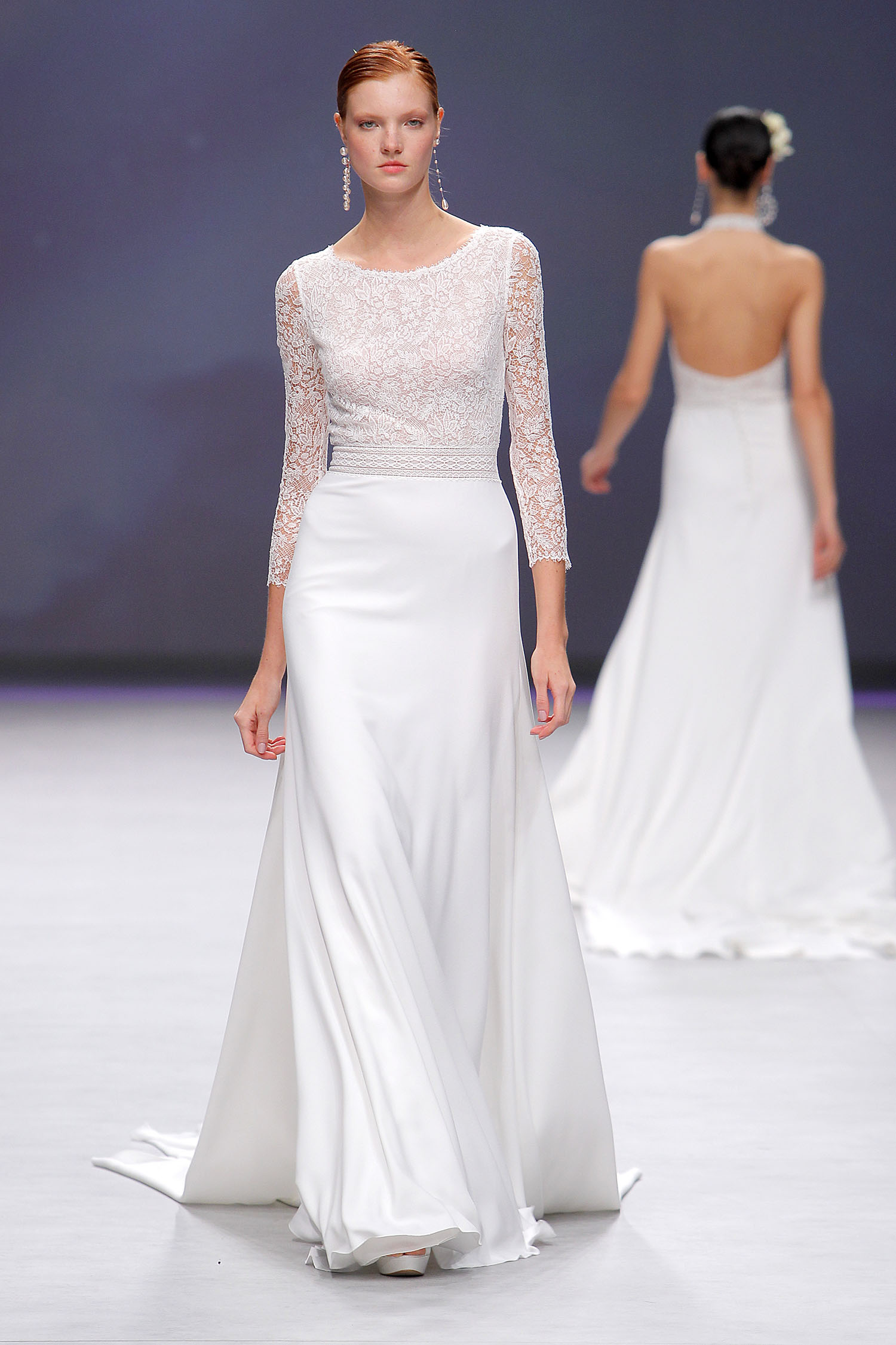 Aire Barcelona. Credits: Valmont Barcelona Bridal Fashion Week