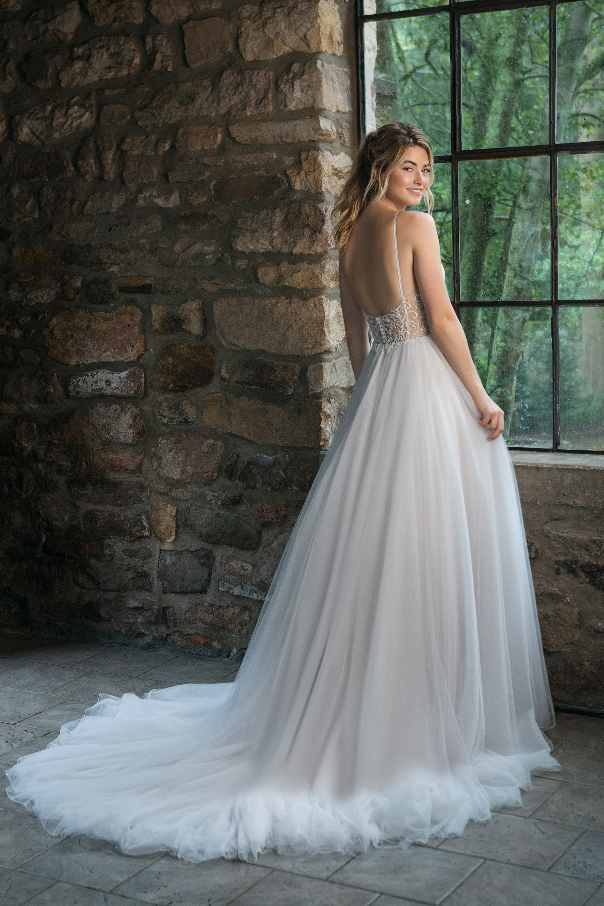 Style 44069. Credits: Justin Alexander Sincerity.