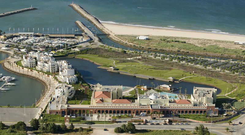 Domes Lake Algarve