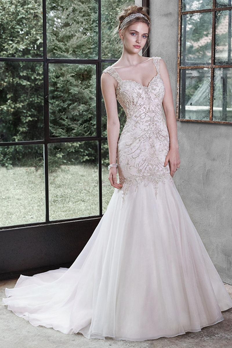 <a href="http://www.maggiesottero.com/dress.aspx?style=5MT652" target="_blank">Maggie Sottero</a>