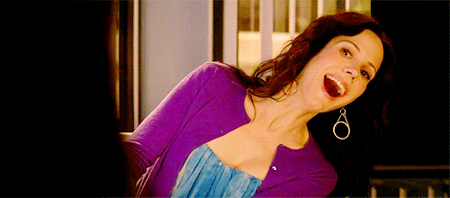mary louise parker waves hello gif mary louise parker waves hello gif
