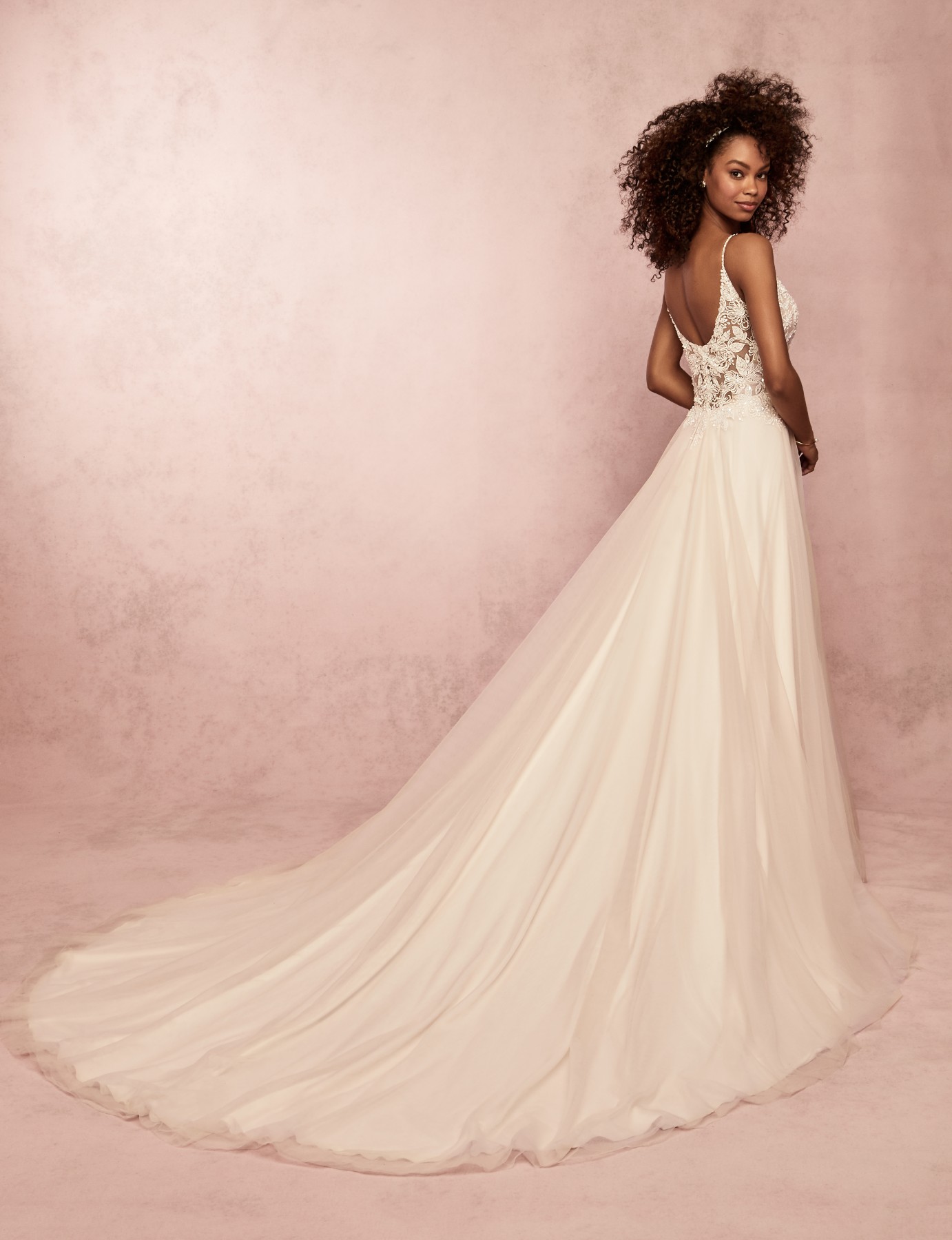 <a href="https://www.maggiesottero.com/rebecca-ingram/eunice/11887">Eunice</a> Credits: Rebecca Ingram.