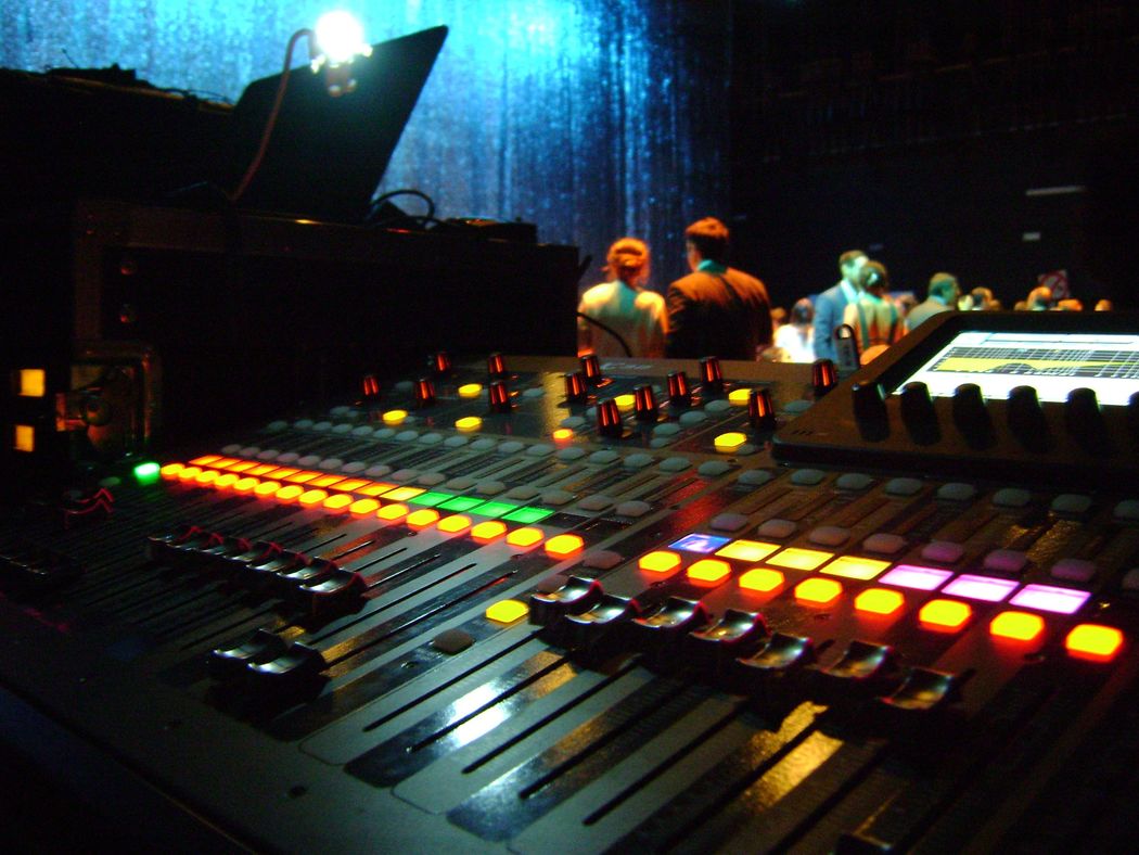 Rythmuz Dj & W.E.M