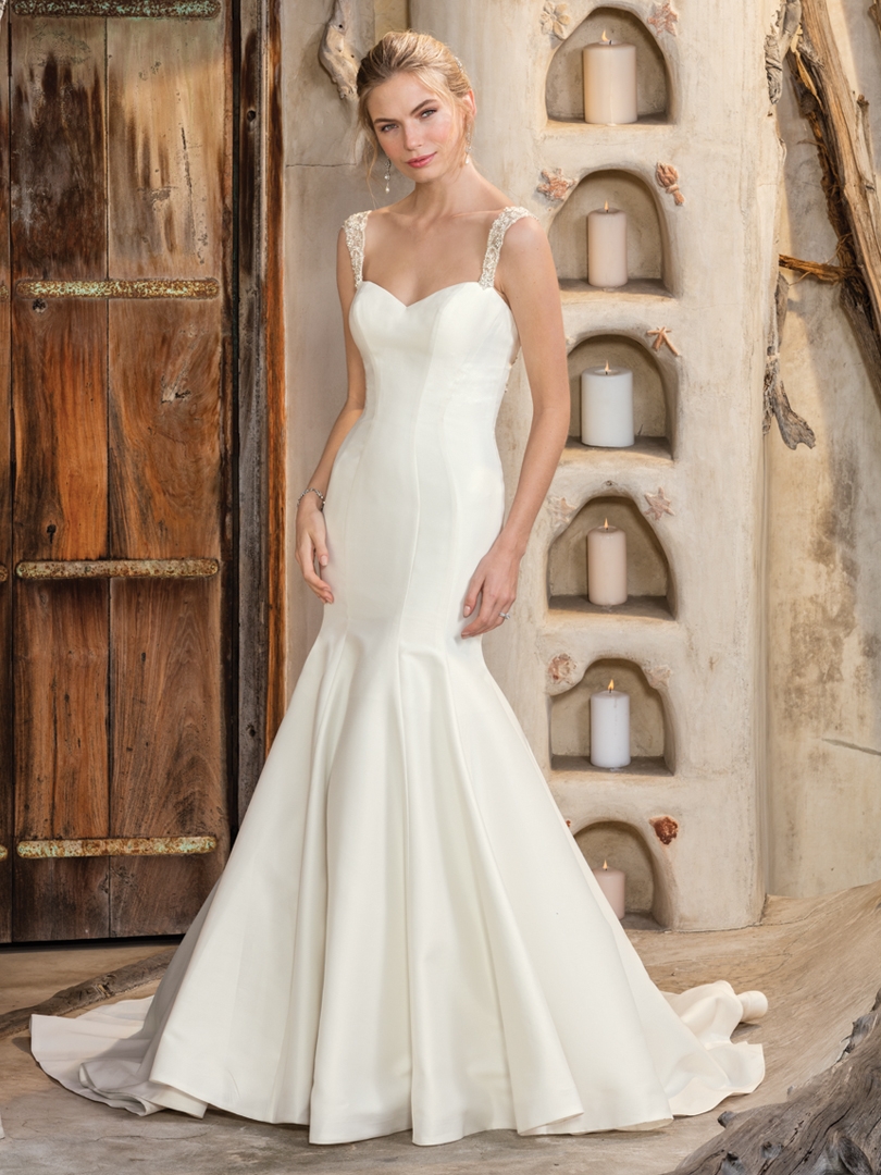 Style 2300 Maya. Credits: Casablanca Bridal