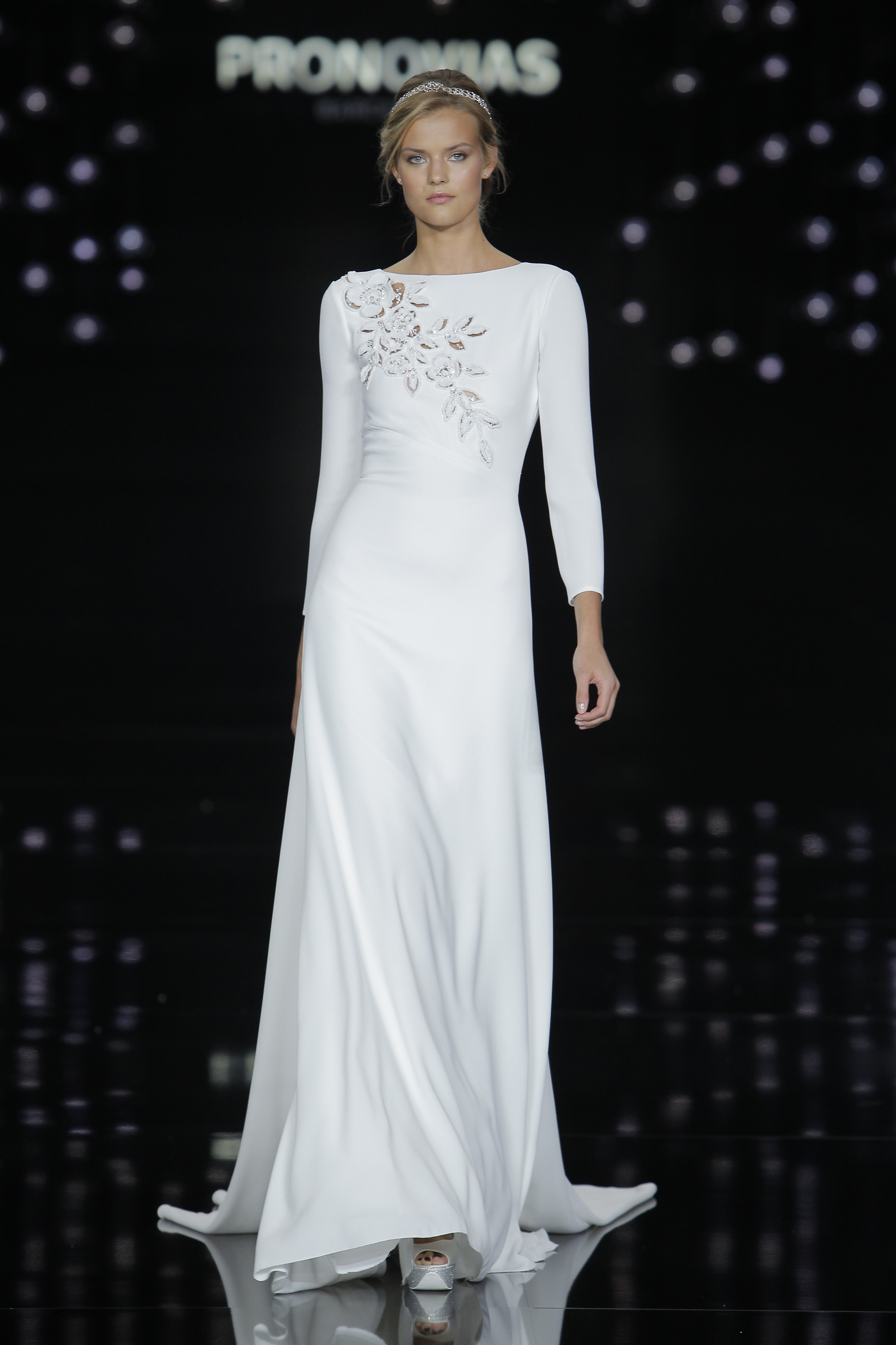 Credits: Barcelona Bridal Fashion Week
<a href="http://zankyou.9nl.de/n3ig" target="_blank"> Faça a sua marcação para experimentar este vestido! </a>