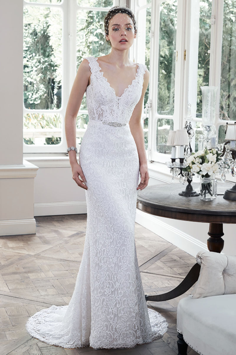 <a href="http://www.maggiesottero.com/dress.aspx?style=5MN690" target="_blank">Maggie Sottero</a>