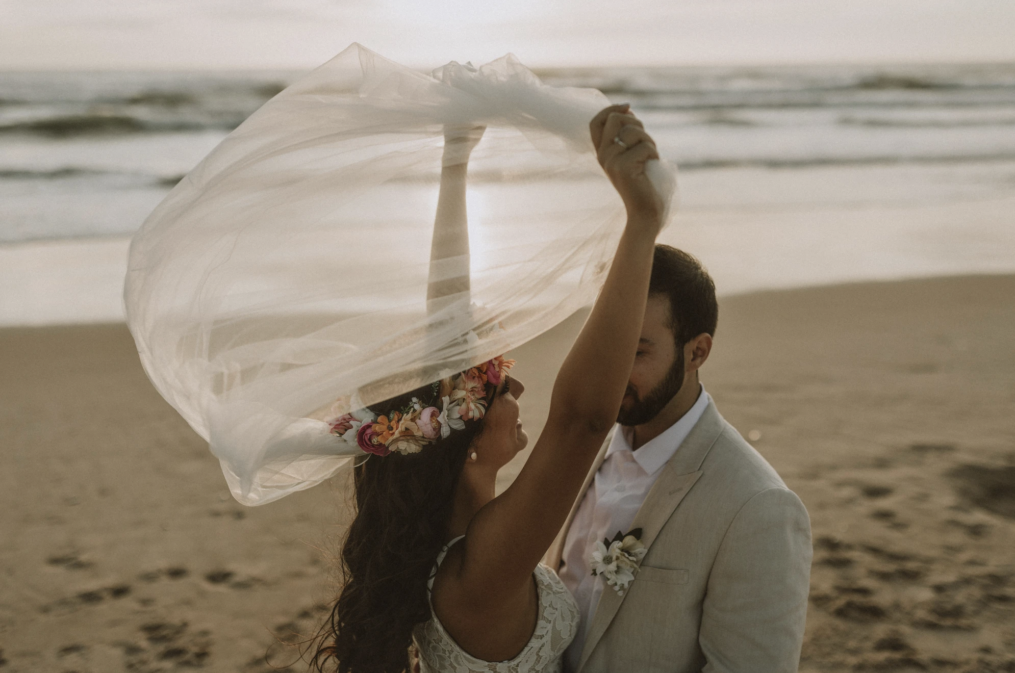 Why should I hire a wedding planner for a destination wedding in Portugal?