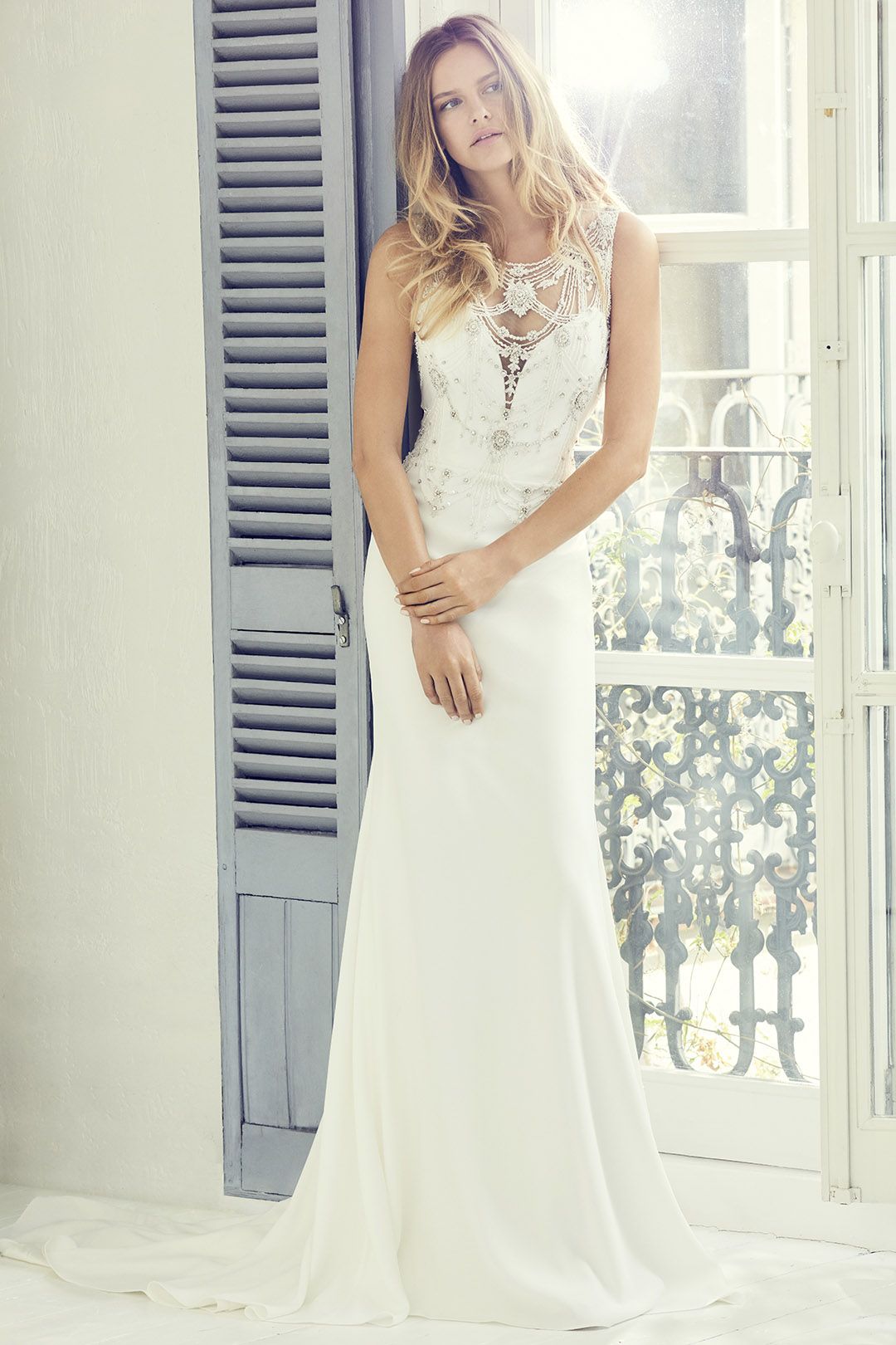 40 vestidos de noiva com decote redondo: realce a sua beleza!
