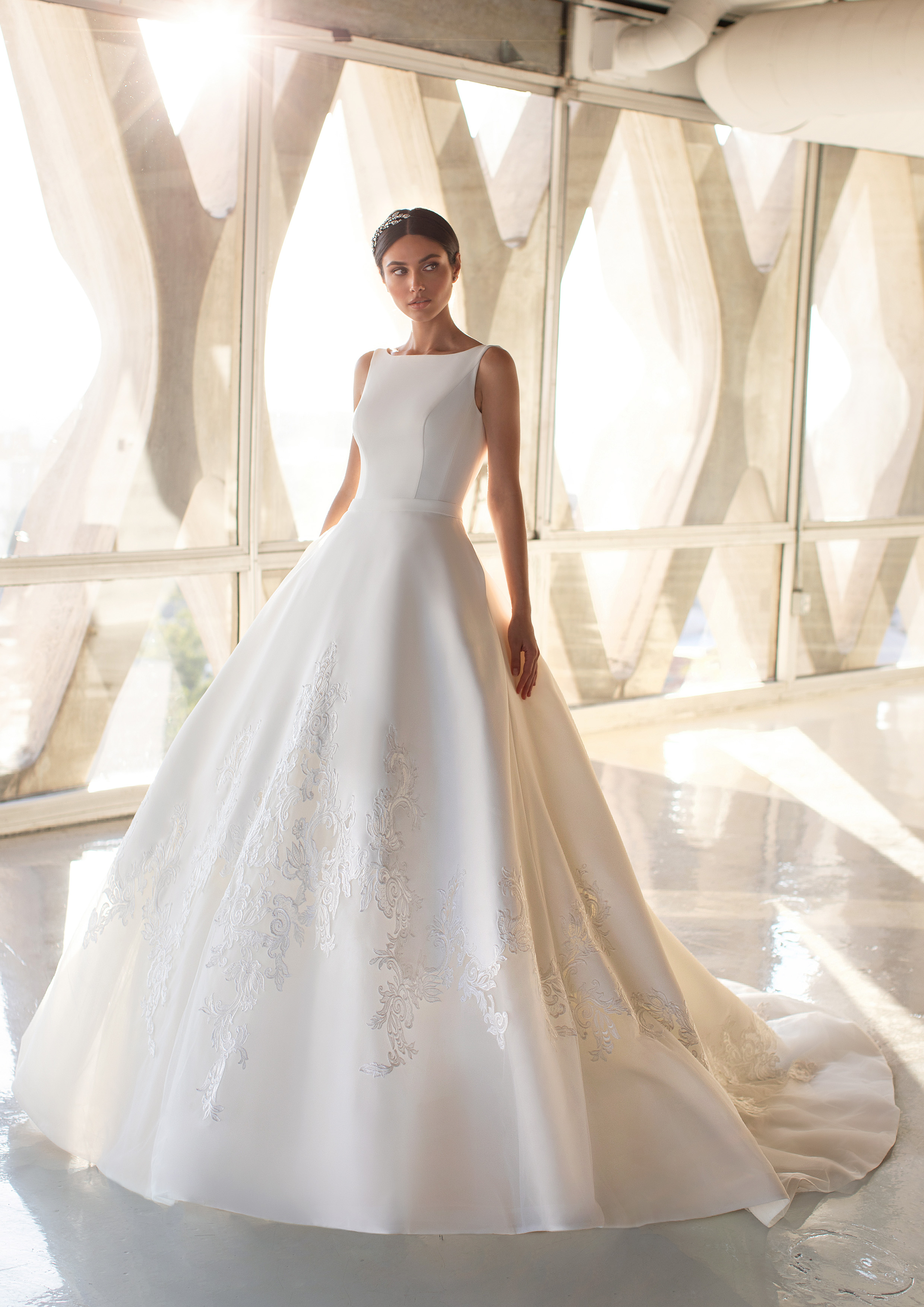 Créditos: Pronovias Cruise Collection