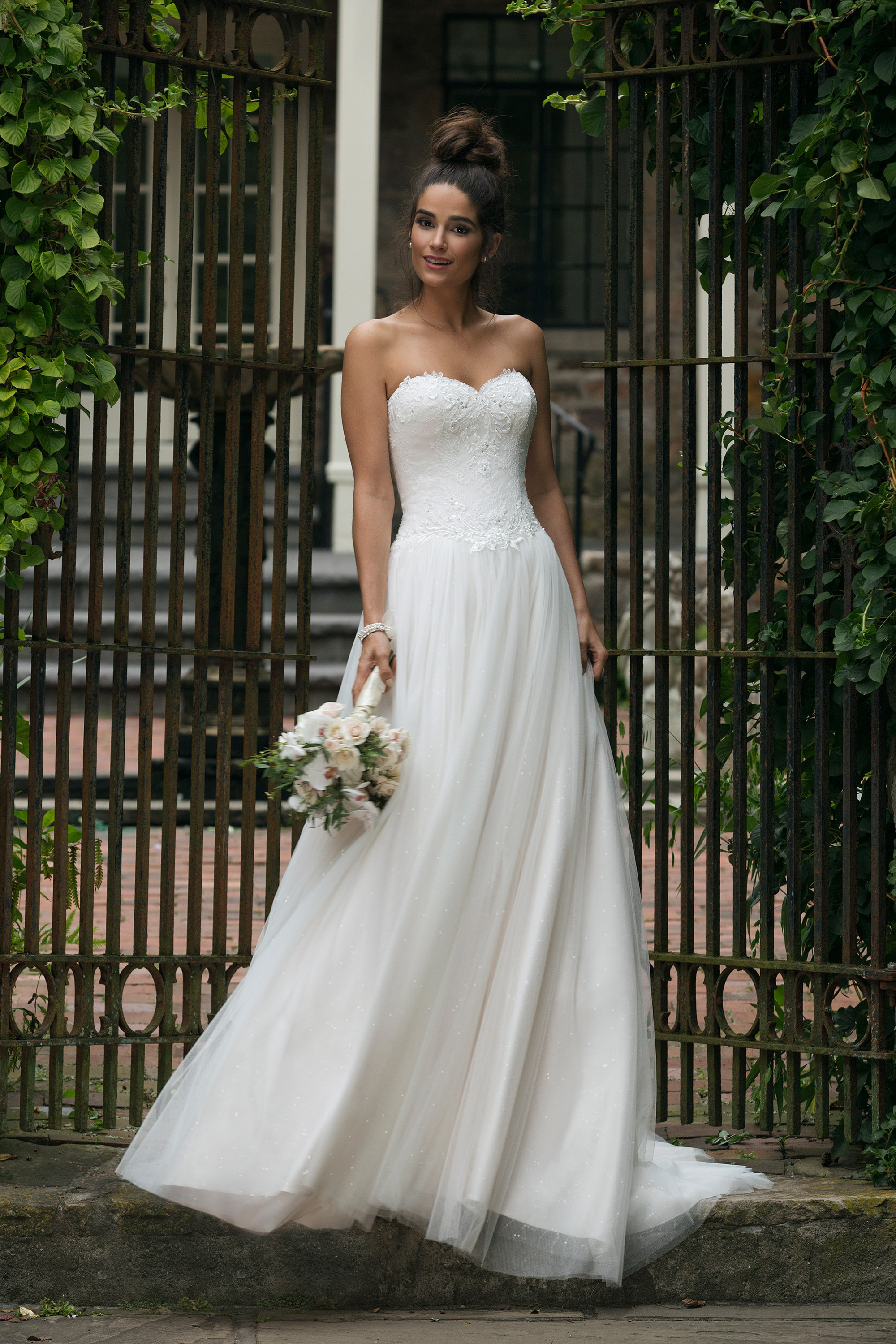 Style 44065. Credits: Justin Alexander Sincerity.