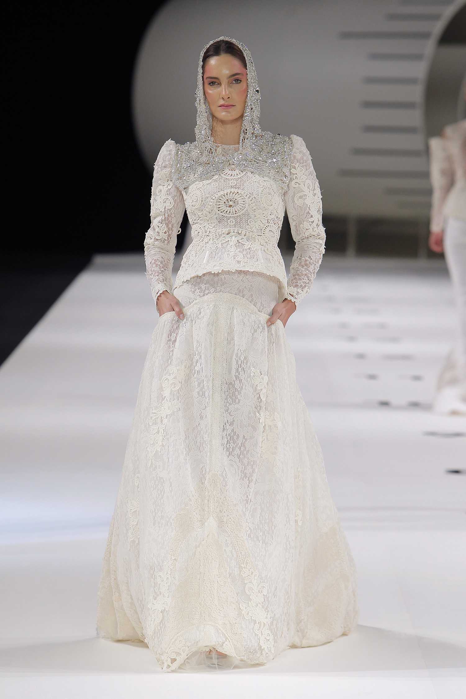 YolanCris. Credits: Valmont Barcelona Bridal Fashion Week