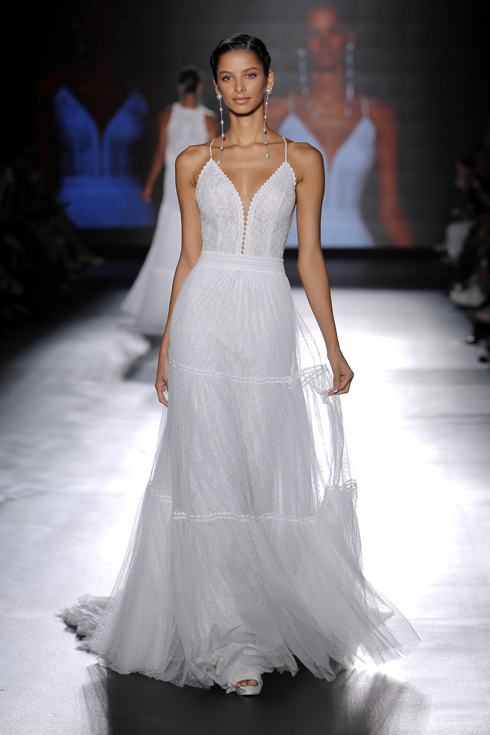 Credits: Barcelona Bridal Fashion Week