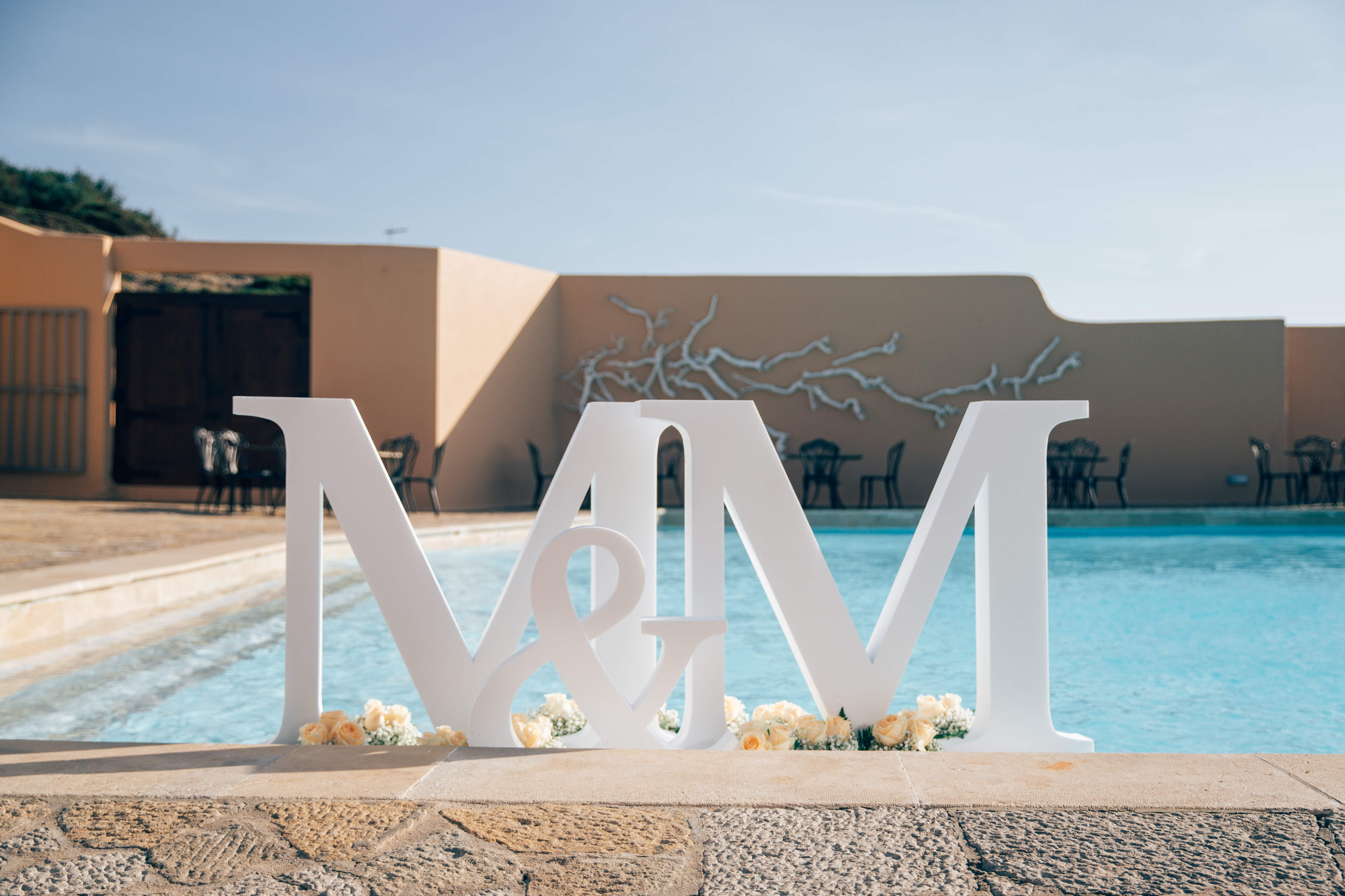 White Dots Wedding Planning