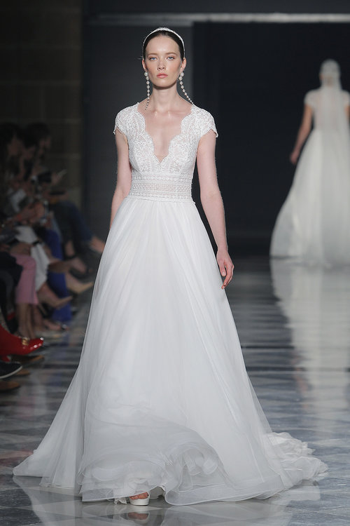 Credits: Barcelona Bridal Fashion Week