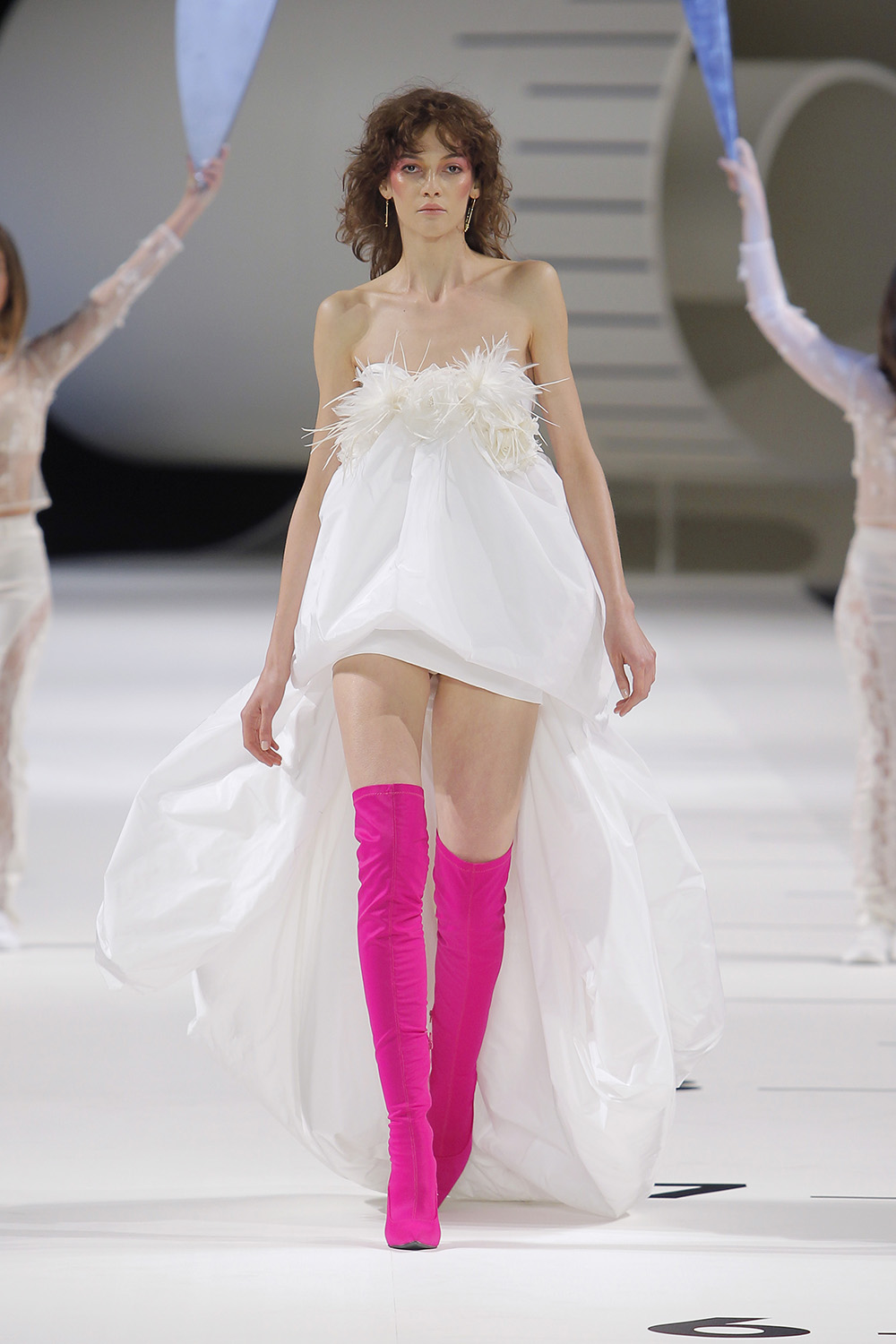 YolanCris. Credits: Valmont Barcelona Bridal Fashion Week