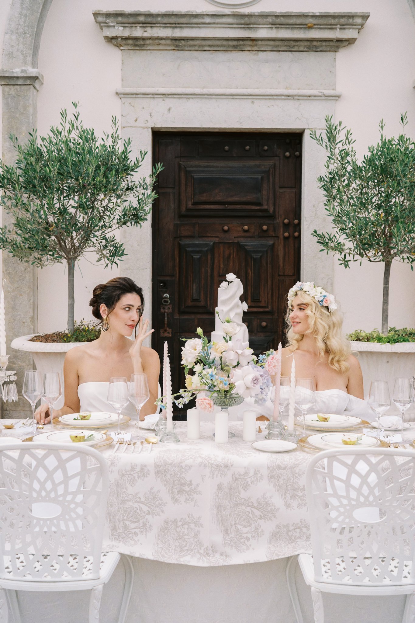 Concept: My Day by Louise. Photography: Feather and Fawn Photography. Wedding Venue: Quinta da Conceição