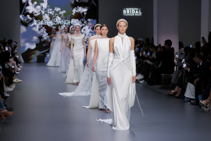 Barcelona Bridal Fashion Week 2024: O Epítome da Elegância Nupcial