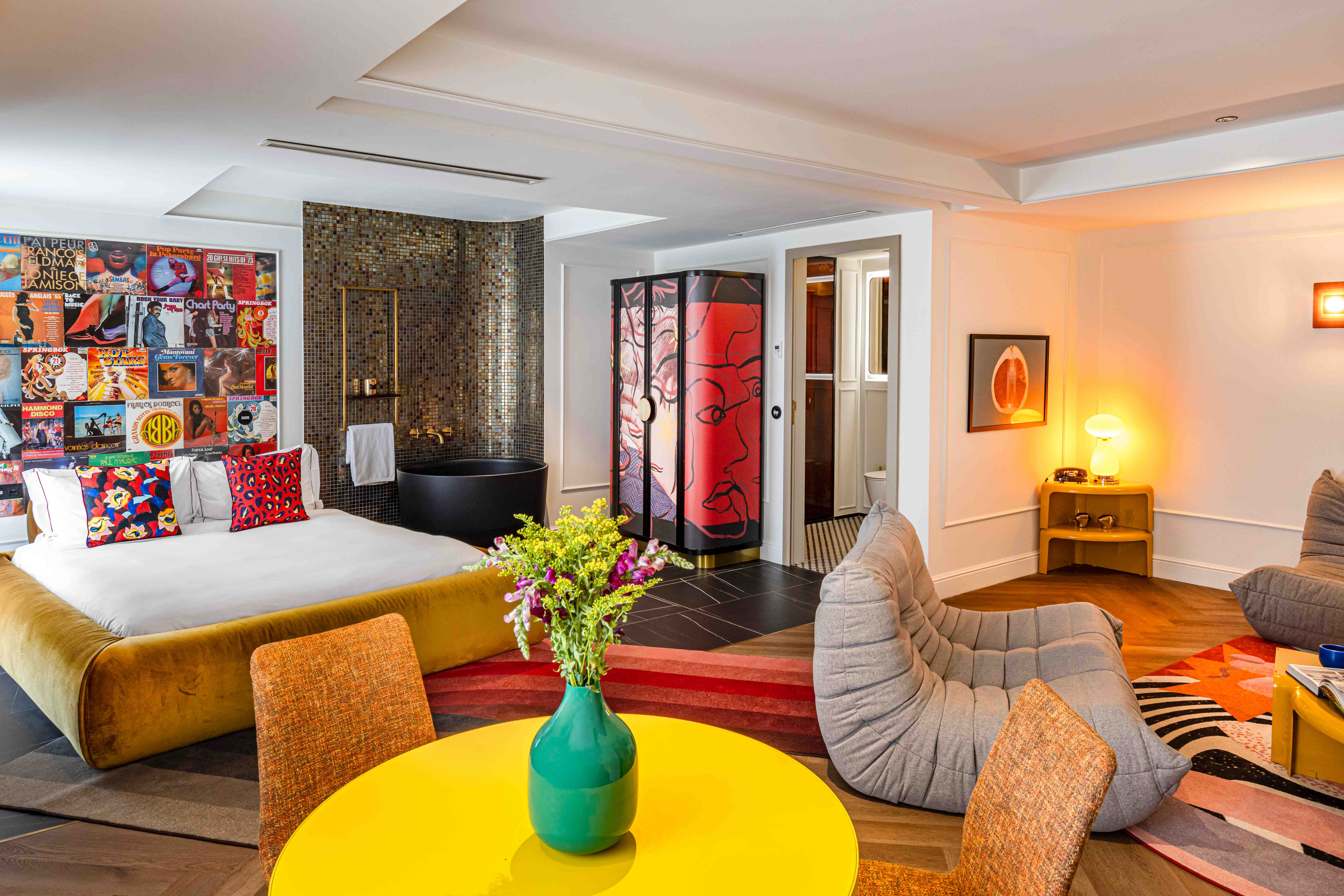 Upon Angels Hotel