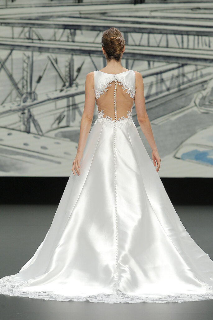 House of St. Patrick 2021 | Créditos: Valmont Barcelona Bridal Fashion Week 2020