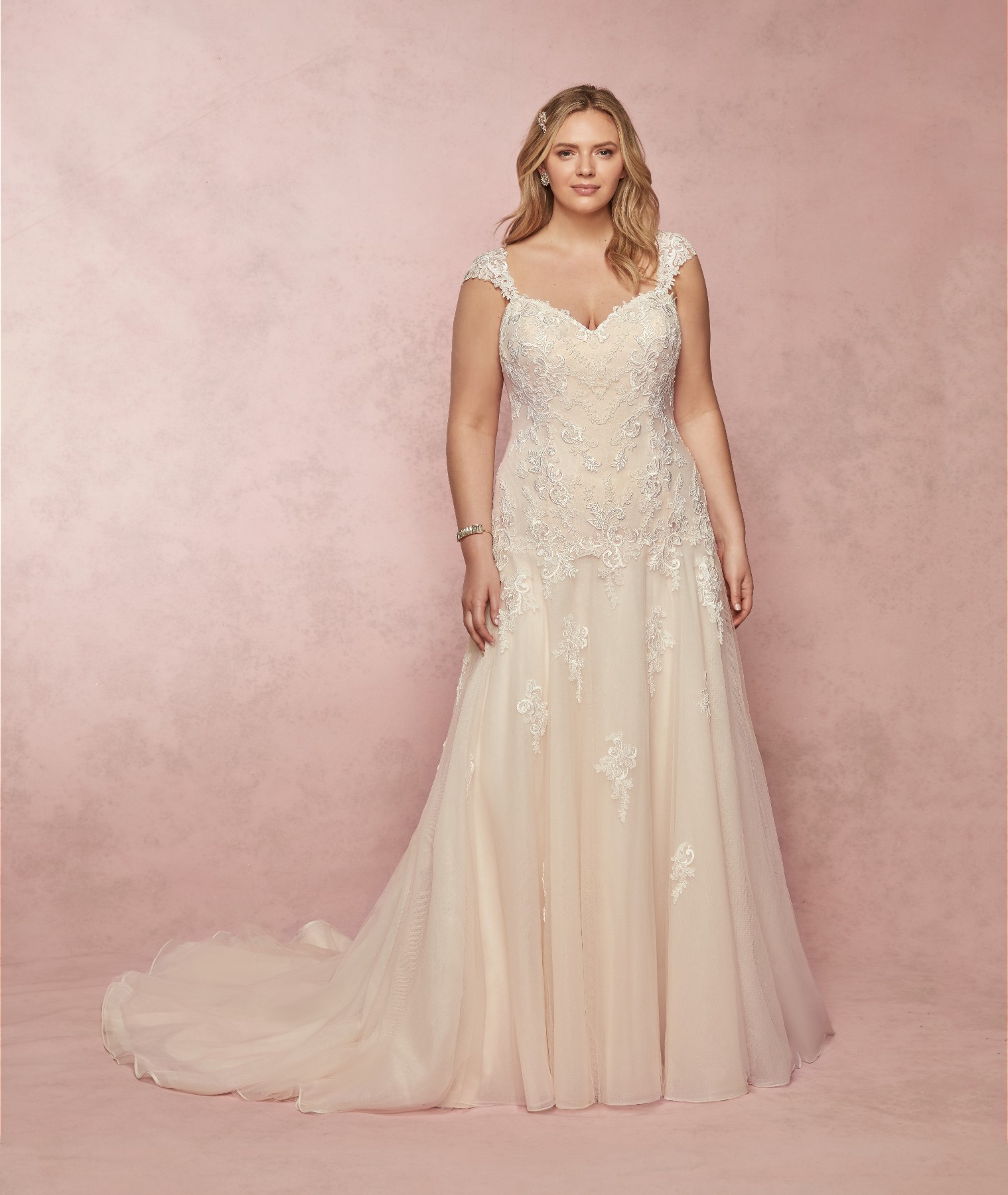 <a href="https://www.maggiesottero.com/rebecca-ingram/desi/11884">Desi</a> Credits: Rebecca Ingram.